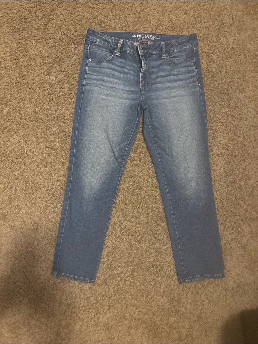 American Eagle Outfitters Women's Faded Blue Straight Leg Jeans